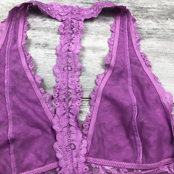FREE PEOPLE pink lace v neck bralette - Picture 9 of 9